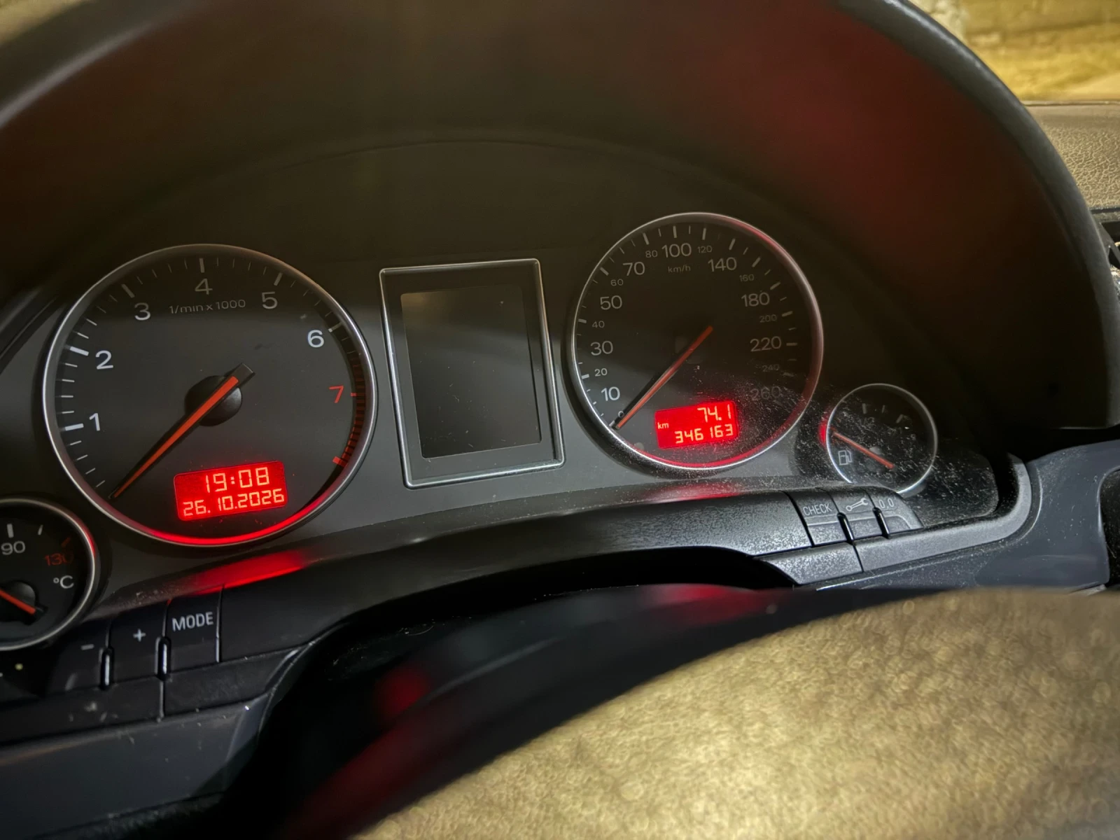 Audi A4 1, 8 Т QUATTRO, снимка 13 - Автомобили и джипове - 56660818