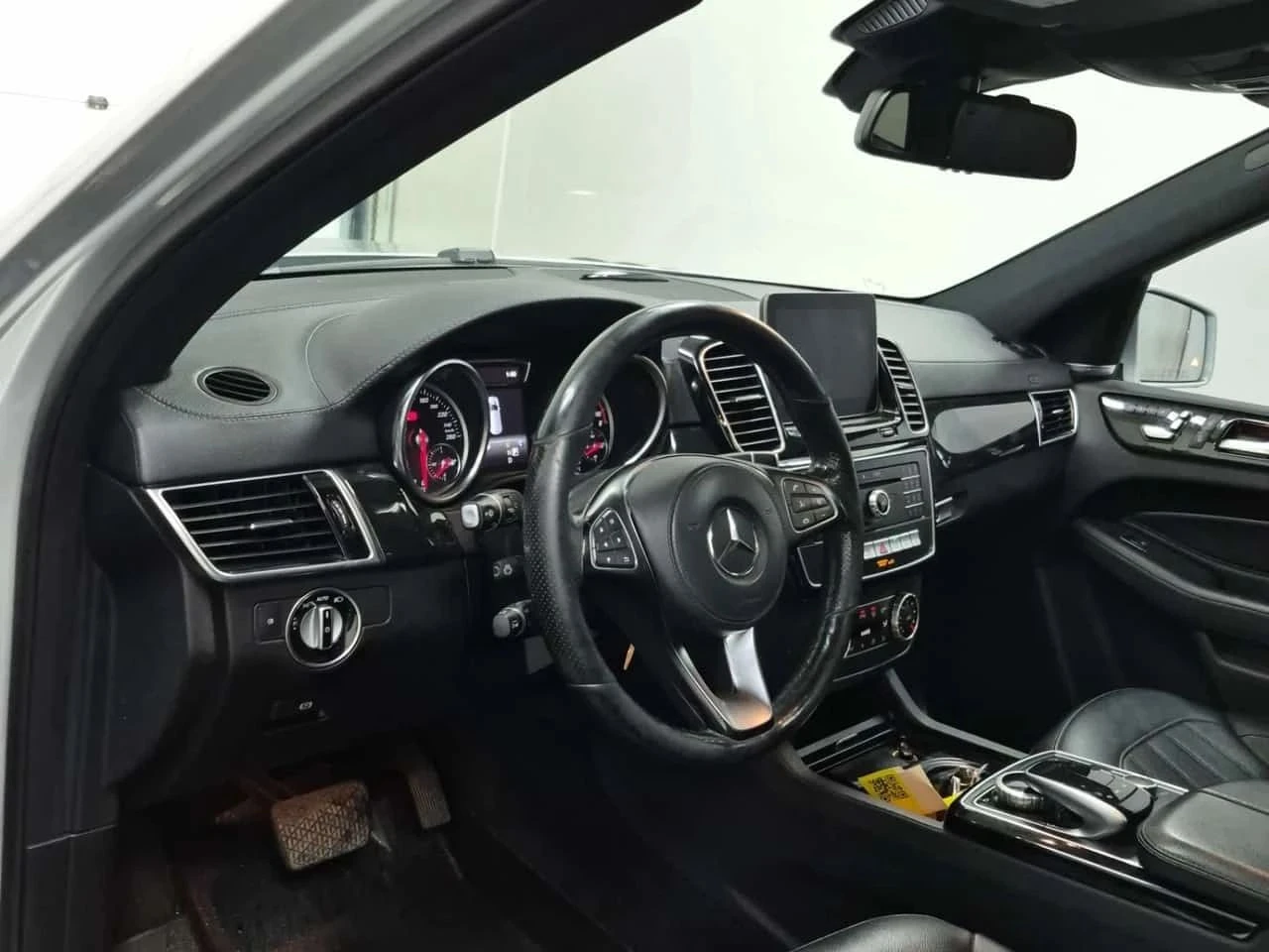 Mercedes-Benz GLS 450, снимка 10 - Автомобили и джипове - 56686154
