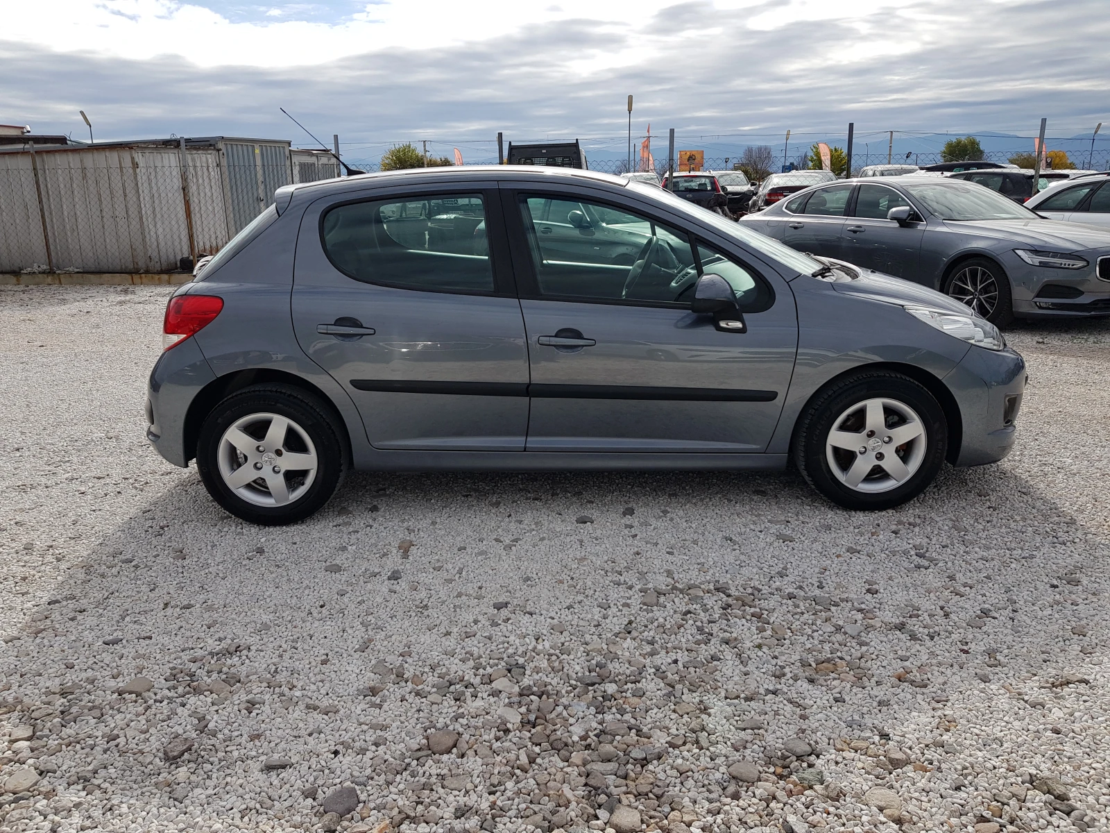 Peugeot 207 1.4i GPL - 73 к.с. ЛИЗИНГ, снимка 3 - Автомобили и джипове - 56734096