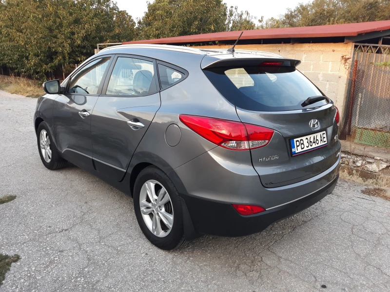 Hyundai IX35 2.0 CRDI, снимка 2 - Автомобили и джипове - 47383706