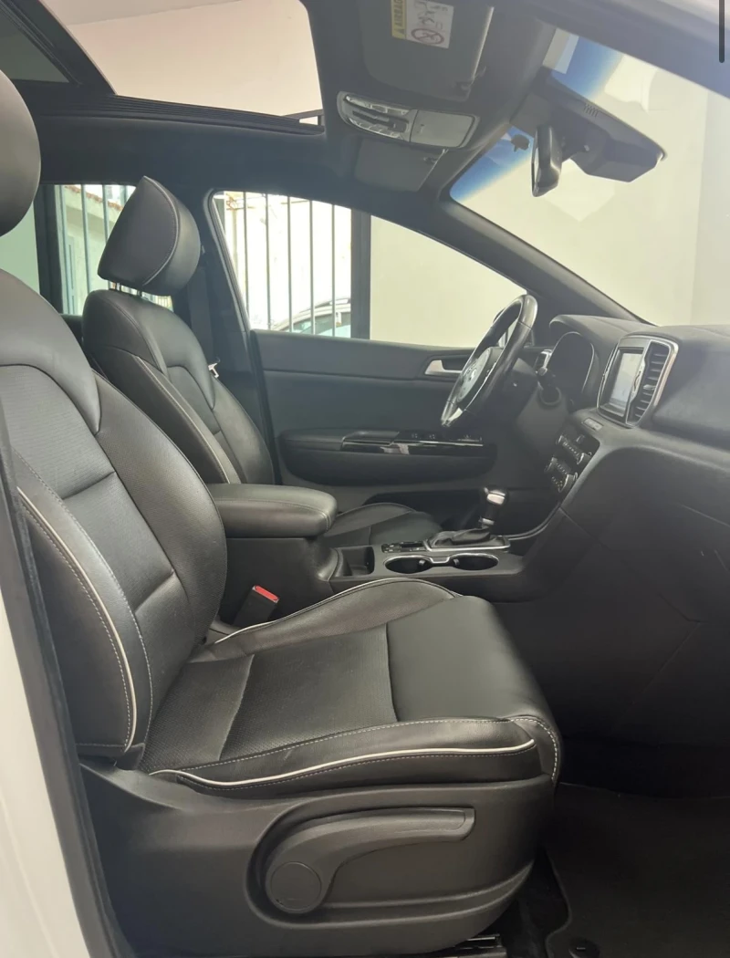 Kia Sportage 2.0D Auto GT Line, снимка 4 - Автомобили и джипове - 52748892
