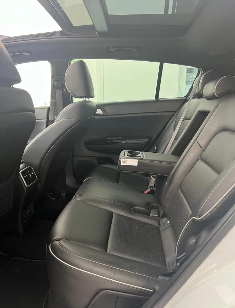 Kia Sportage 2.0D Auto GT Line, снимка 3 - Автомобили и джипове - 52748892