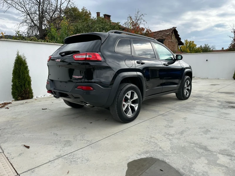 Jeep Cherokee V6 3.2 TRAILHAWK 4x4 / PANORAMA / FULL, снимка 4 - Автомобили и джипове - 52449994