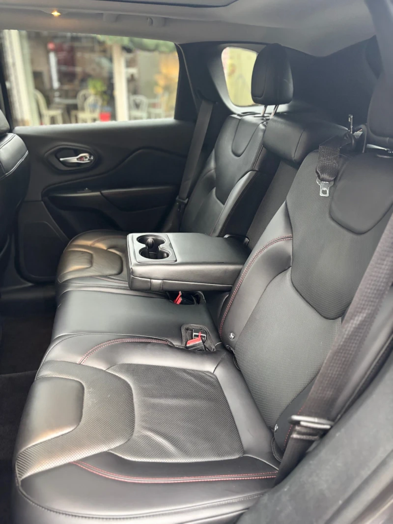 Jeep Cherokee TRAIL HAWK, снимка 10 - Автомобили и джипове - 52702158