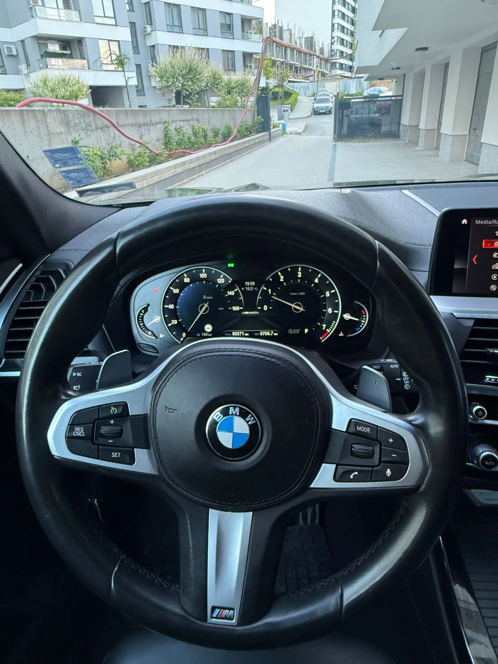 BMW X3 M40i - изображение 8