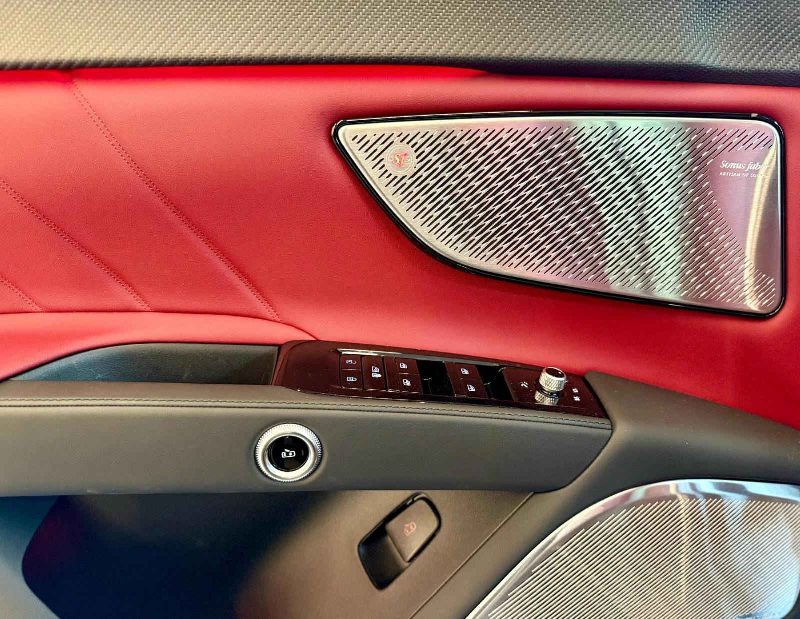 Maserati Grecale Trofeo* V6* 21" * ЧИСТО НОВ* ЛИЗИНГ - изображение 7