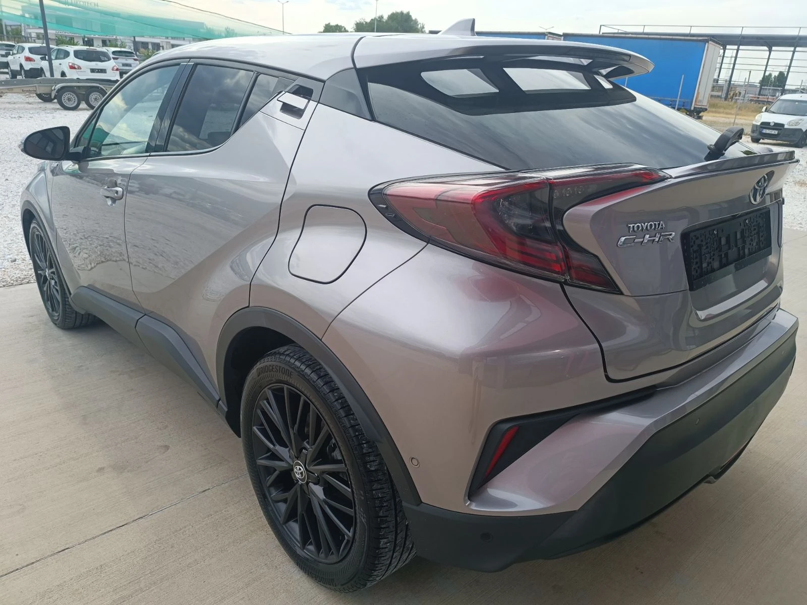 Toyota C-HR 1.8 Hybrid - изображение 6