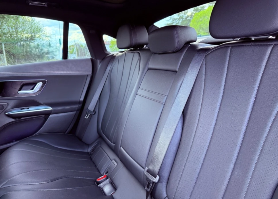 Mercedes-Benz EQE 350 AMG Line - изображение 8