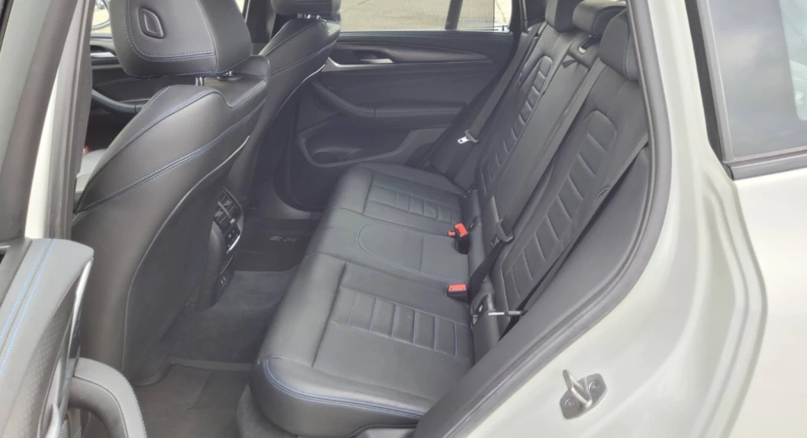 BMW X3 xDrive20i M Pack - изображение 8