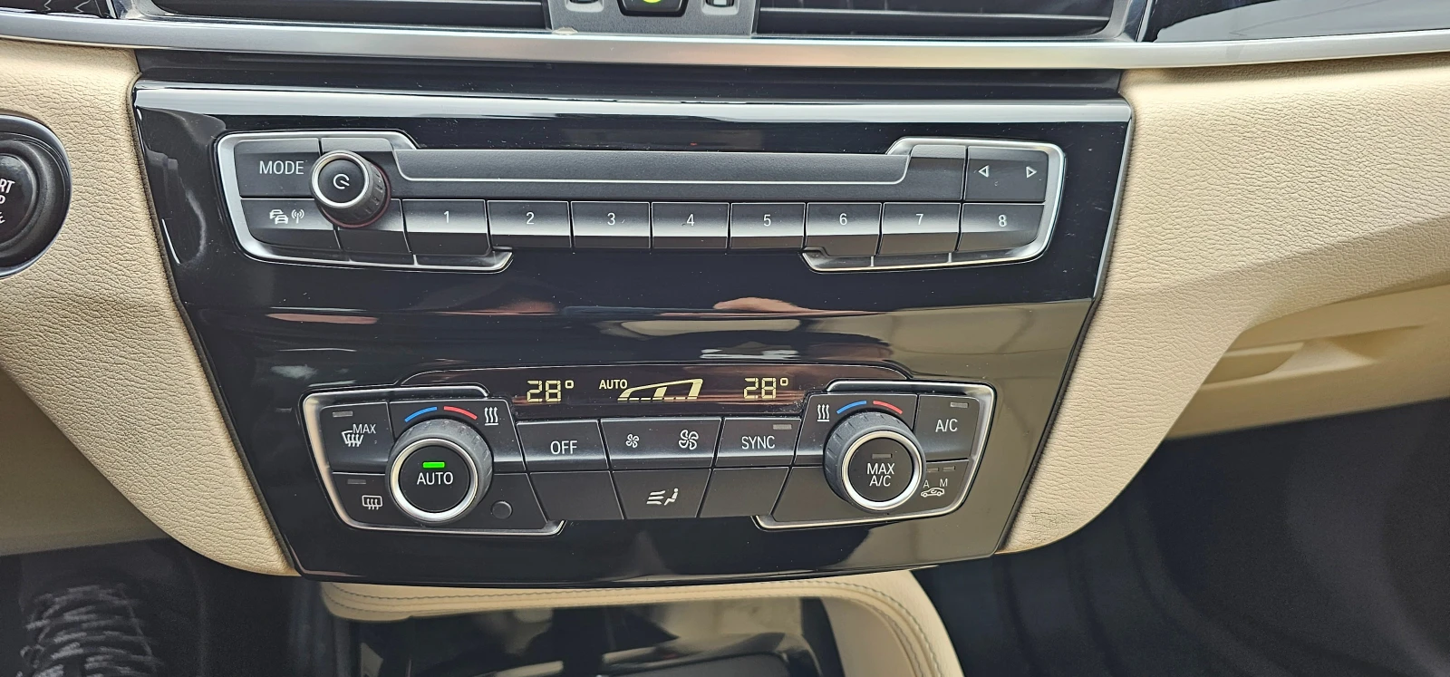 BMW X1 2.0 ТОП, снимка 15 - Автомобили и джипове - 53563130