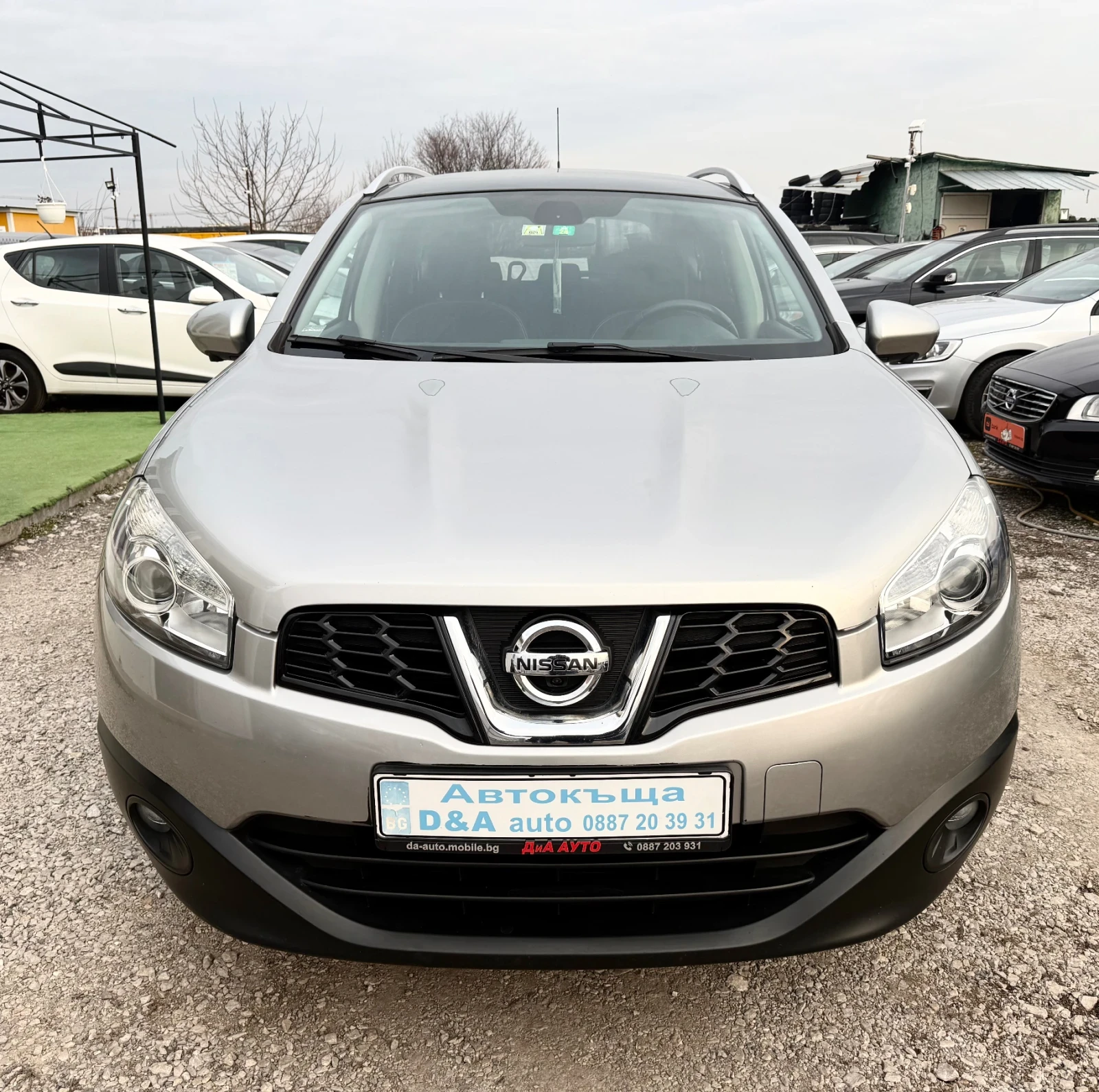 Nissan Qashqai 2.0i Facelift Швейцария 7 места, снимка 5 - Автомобили и джипове - 53759355