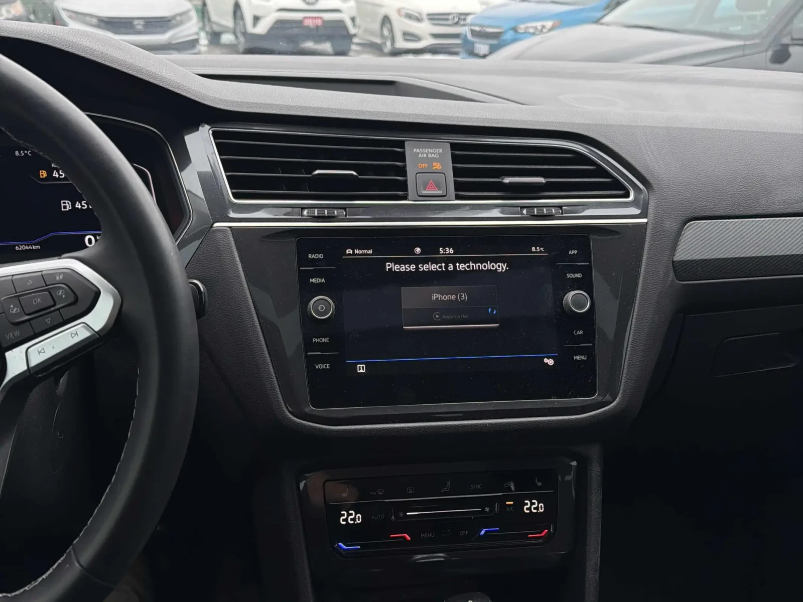 VW Tiguan Comfortline * * CARFAX * * АВТО КРЕДИТ * * , снимка 12 - Автомобили и джипове - 53940273