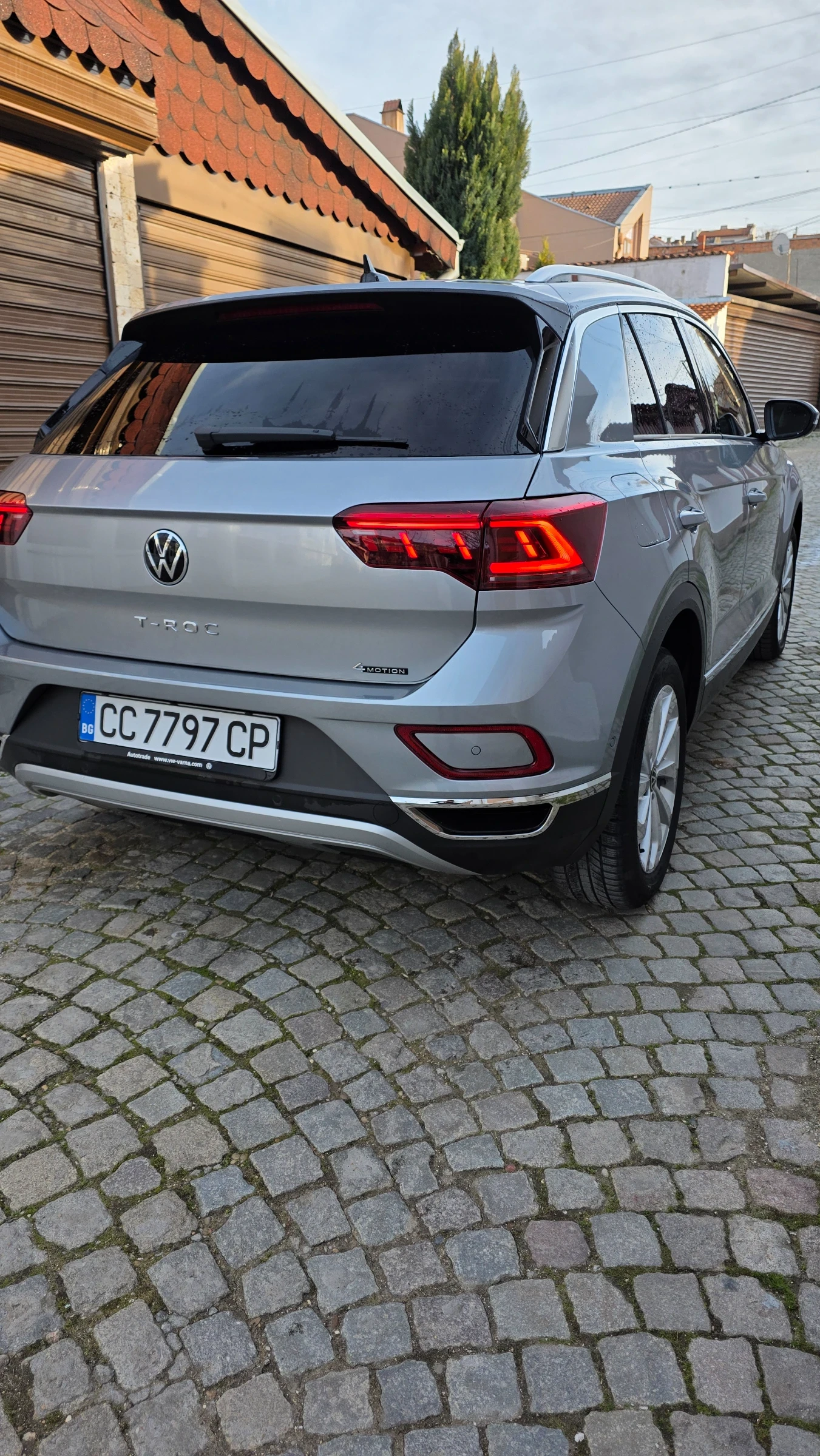 VW T-Roc, снимка 6 - Автомобили и джипове - 54076675
