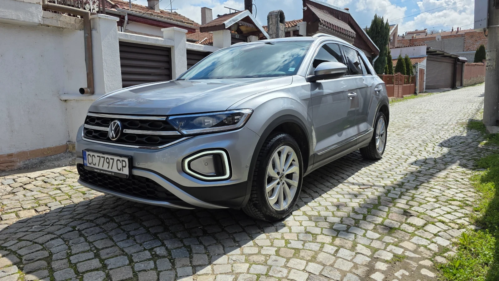 VW T-Roc, снимка 14 - Автомобили и джипове - 54076675