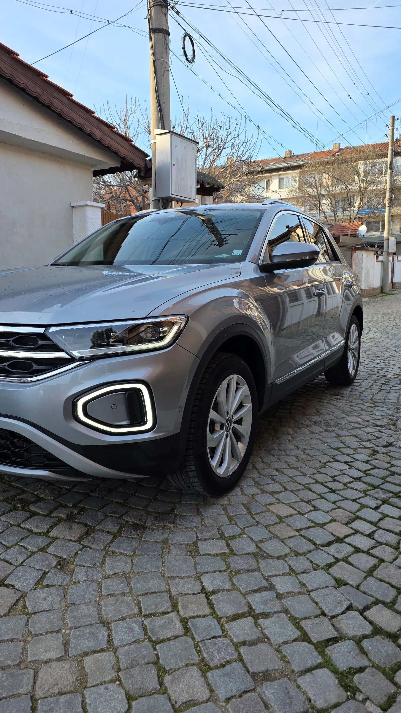 VW T-Roc, снимка 2 - Автомобили и джипове - 54076675