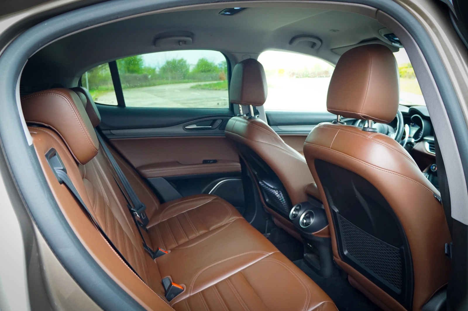 Alfa Romeo Stelvio Q4, снимка 14 - Автомобили и джипове - 54322993