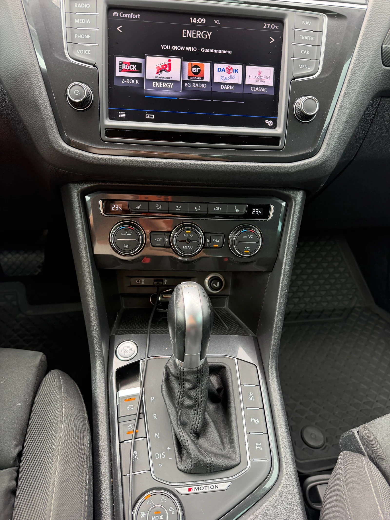 VW Tiguan R-LINE, снимка 9 - Автомобили и джипове - 55191501