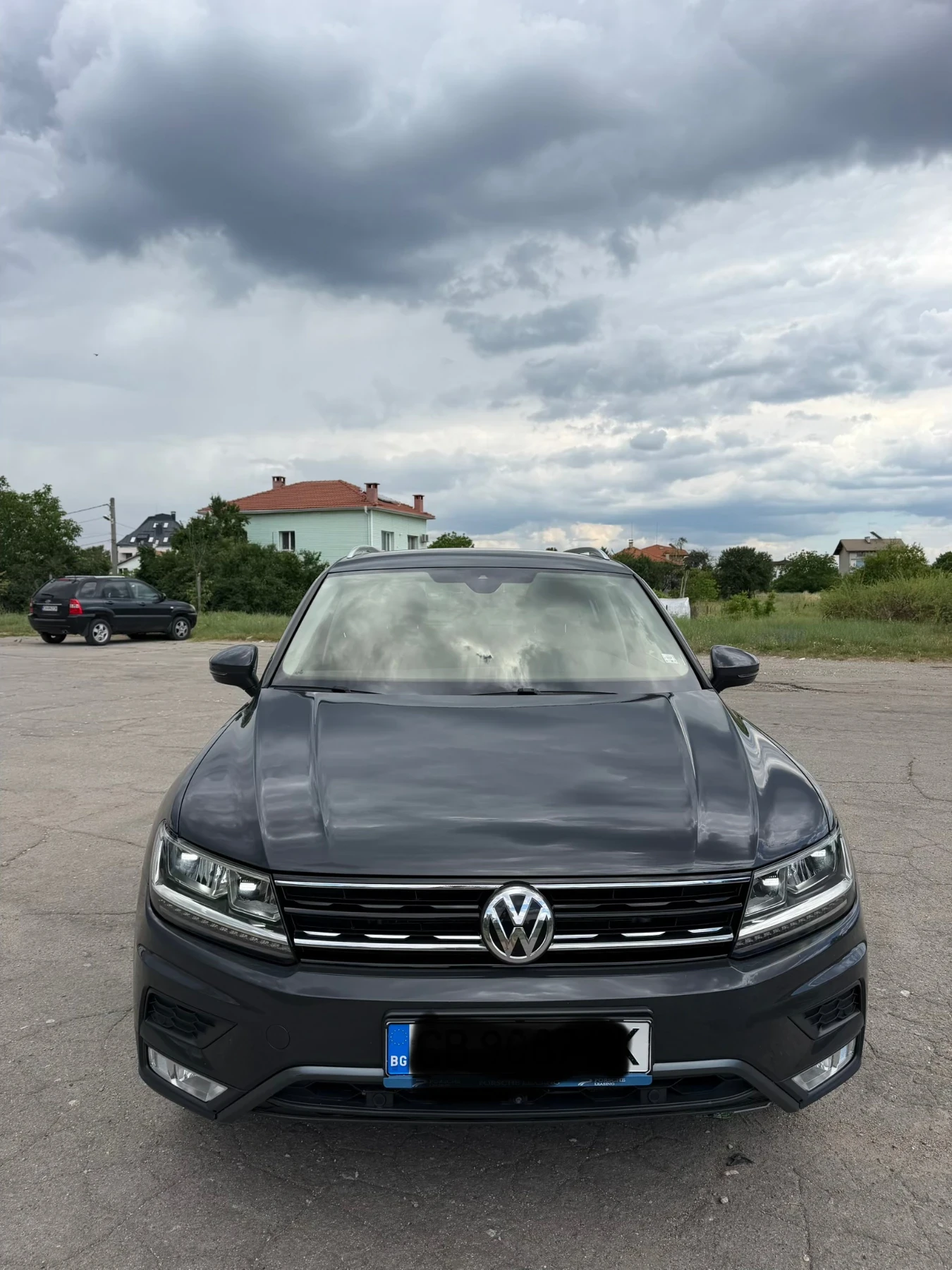 VW Tiguan R-LINE, снимка 3 - Автомобили и джипове - 55191501