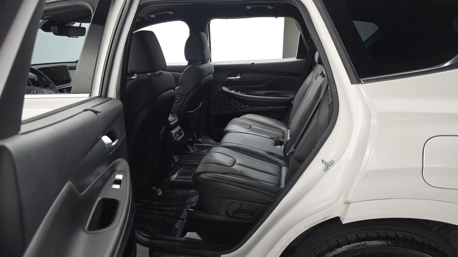 Hyundai Santa fe 1.6 HEV Calligraphy* BLIND SPOT* HUD* КРАЙНА ЦЕНА, снимка 11 - Автомобили и джипове - 55336578
