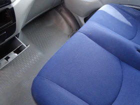 Iveco Daily 35C12   КАТ. * Б* 7-места, снимка 11