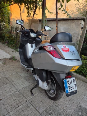 Peugeot Satelis 250, снимка 3