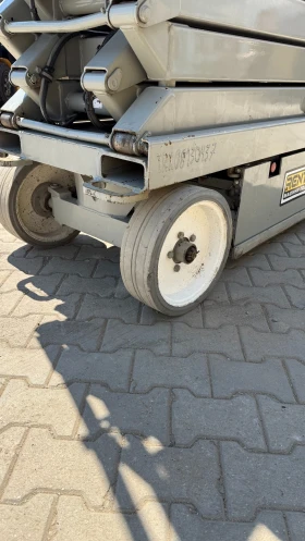 Автовишка Друга марка Ножична Skyjack SJ3226, снимка 10