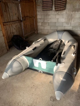 Обява за продажба на Лодка Quicksilver ~ 400 лв. - изображение 1 | Auto.bg Обява за продажба на Лодка Quicksilver ~ 400 лв. - изображение 1