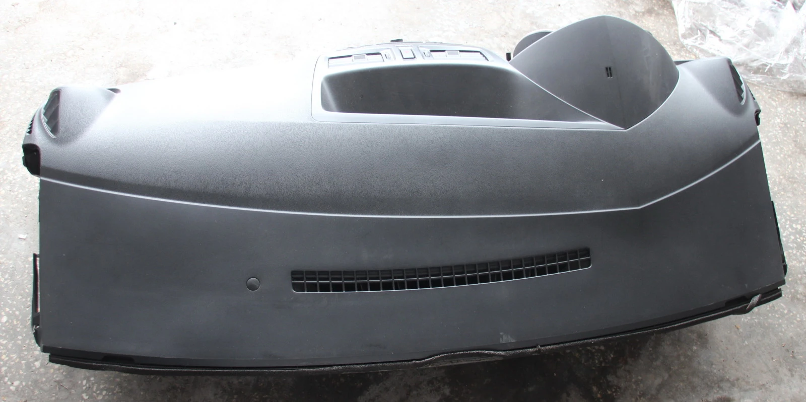      5   2010 .    | Mobile.bg   4