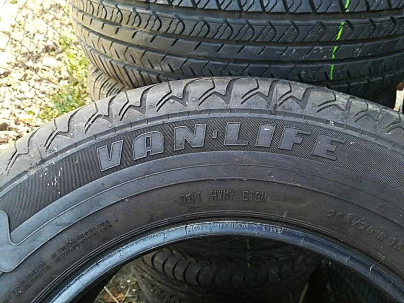 Гуми Летни 205/70R15, снимка 4 - Гуми и джанти - 23686407