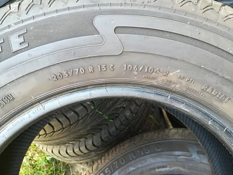 Гуми Летни 205/70R15, снимка 5 - Гуми и джанти - 23686407