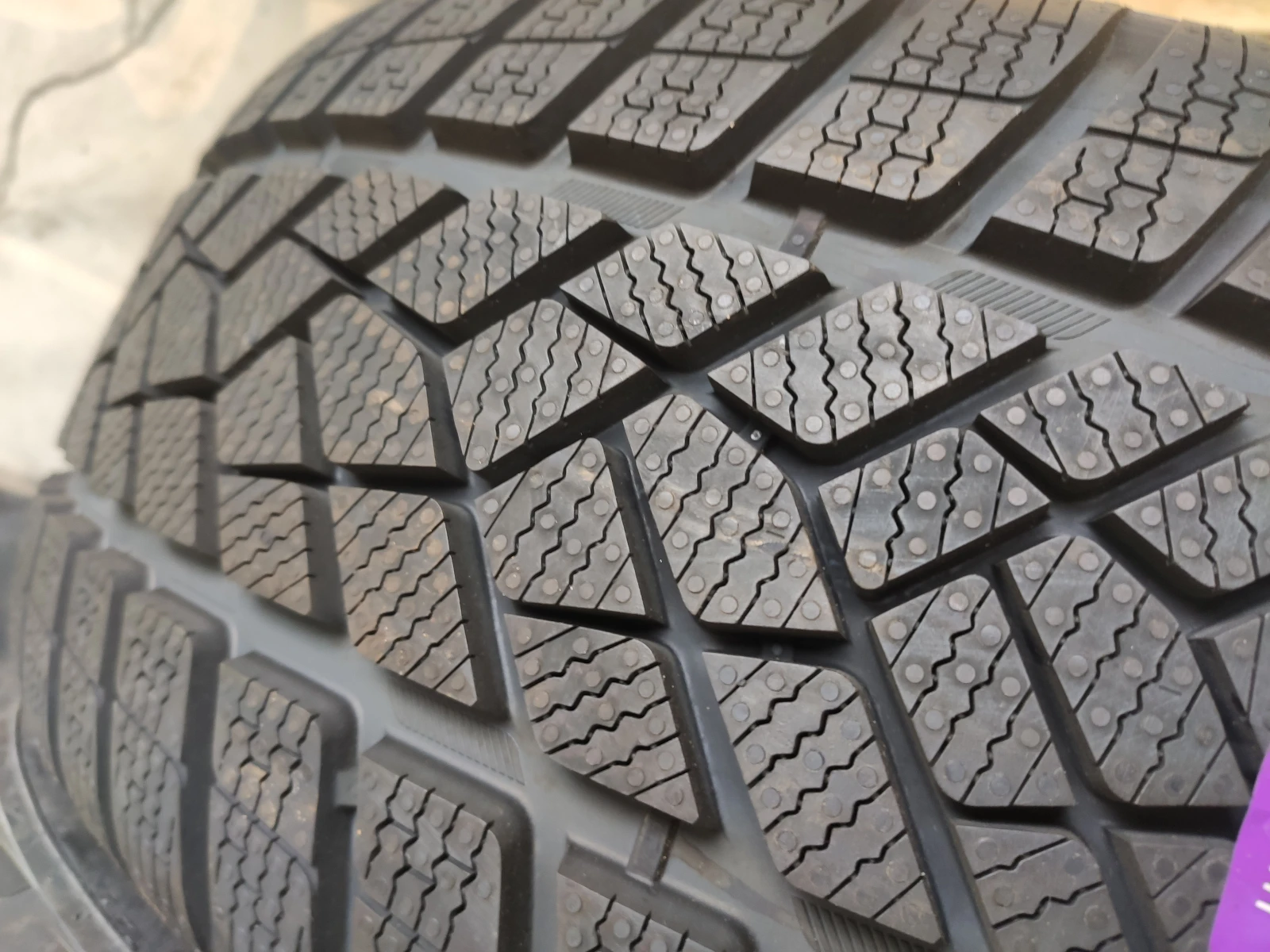  235/55R17 | Mobile.bg   3