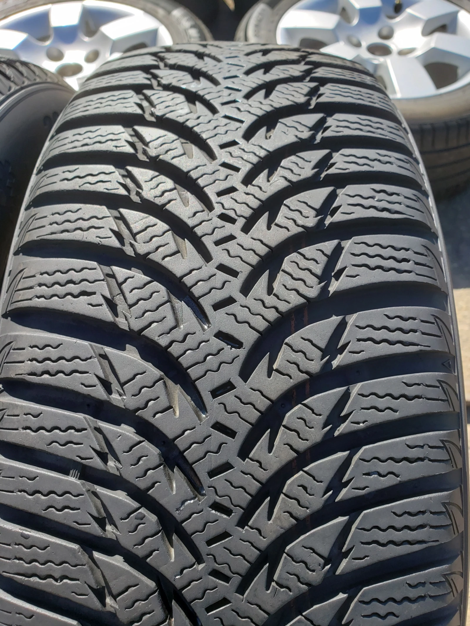 Гуми Зимни 205/55R16