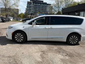 Chrysler Pacifica * Limited * CARFAX * 2 КЛЮЧА * KEYLESS * ПОДГРЕВ, снимка 2