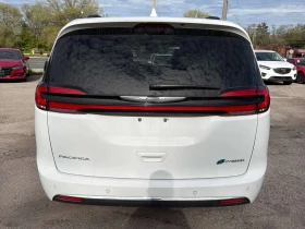 Chrysler Pacifica * Limited * CARFAX * 2 КЛЮЧА * KEYLESS * ПОДГРЕВ, снимка 4