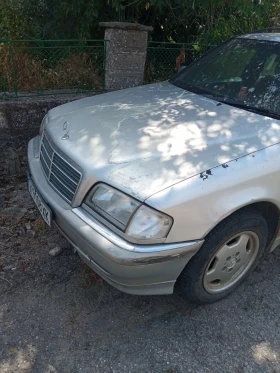 Mercedes-Benz C 250, снимка 9