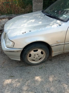 Mercedes-Benz C 250, снимка 3