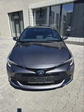 Toyota Corolla 1, 8 H E-Cvt Style 14000kм - 49000 лв. - 66141082 7