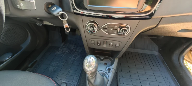 Dacia Logan MCV STEPWAY, снимка 10 - Автомобили и джипове - 47485606