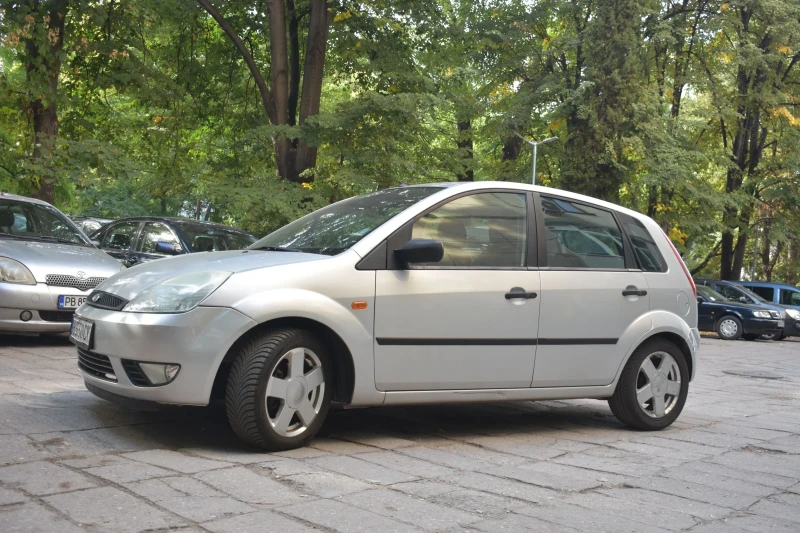 Ford Fiesta, снимка 2 - Автомобили и джипове - 48169217