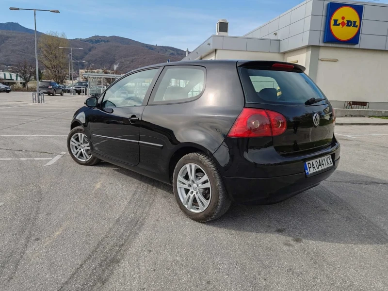 VW Golf 1.9, снимка 1 - Автомобили и джипове - 49598540