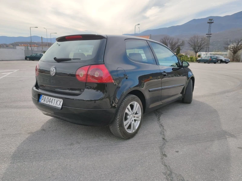 VW Golf 1.9, снимка 2 - Автомобили и джипове - 49598540