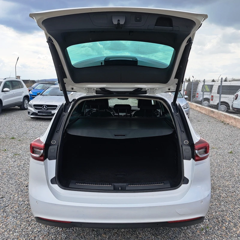 Opel Insignia 1.6 SPORTS TOURER* AUTOMATIC* HEAD UP* KEYLESS* , снимка 17 - Автомобили и джипове - 49773037