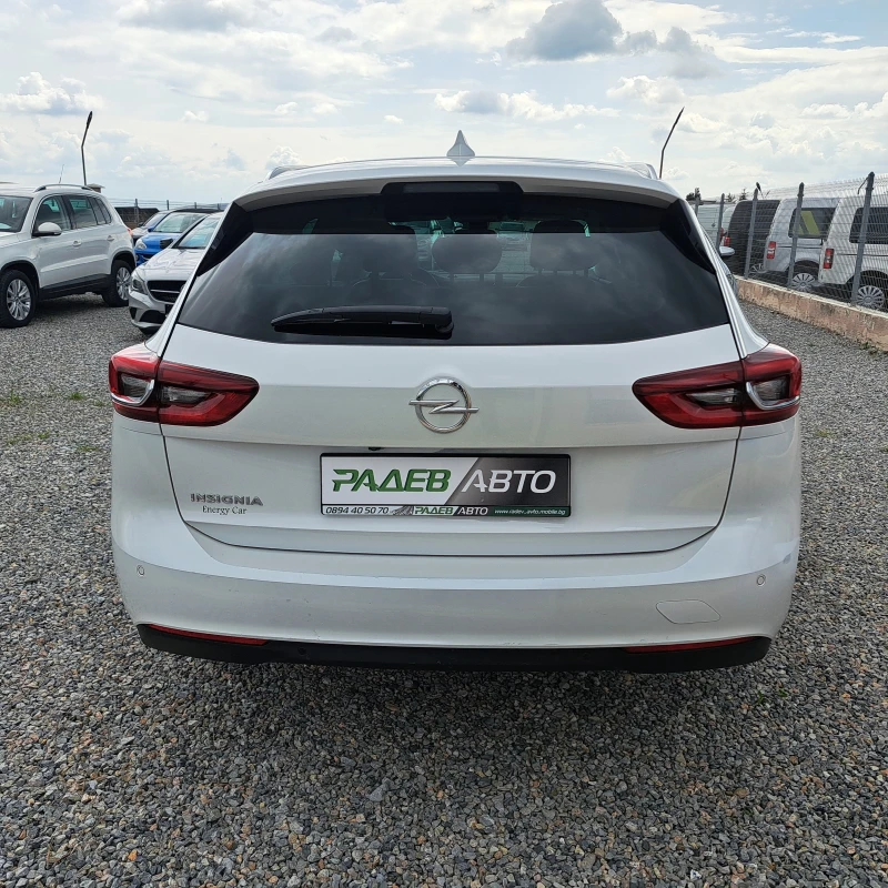 Opel Insignia 1.6 SPORTS TOURER* AUTOMATIC* HEAD UP* KEYLESS* , снимка 8 - Автомобили и джипове - 49773037