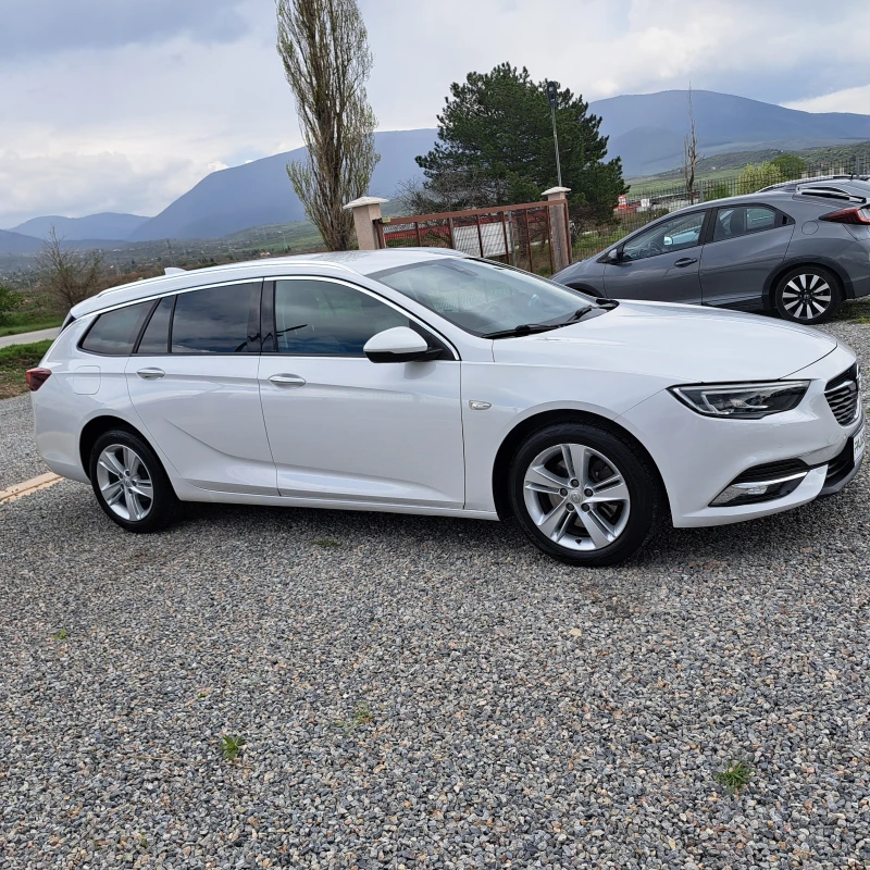 Opel Insignia 1.6 SPORTS TOURER* AUTOMATIC* HEAD UP* KEYLESS* , снимка 5 - Автомобили и джипове - 49773037