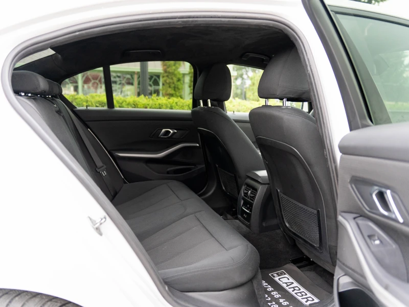 BMW 320 d xDrive M-Sport Facelift Mild-Hybrid Гаранционен, снимка 12 - Автомобили и джипове - 50496292