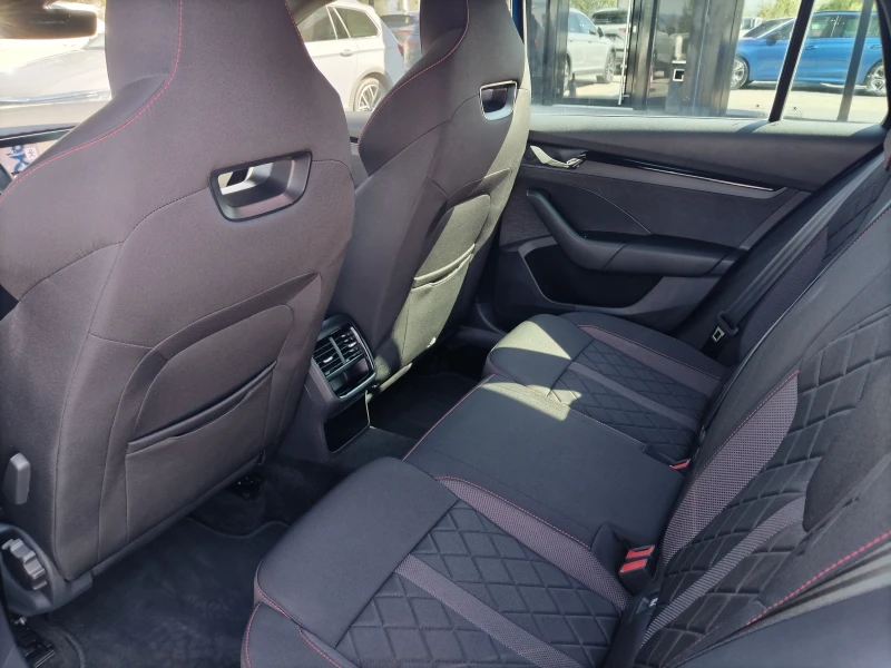 Skoda Octavia R.S. Combi 200к.с. DSG, снимка 13 - Автомобили и джипове - 51590839