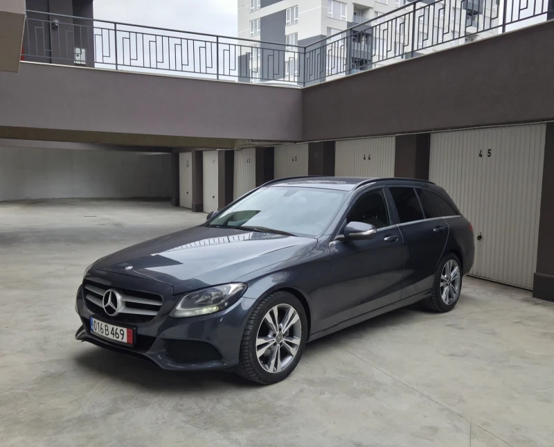 Mercedes-Benz C 220 Amg line, снимка 2 - Автомобили и джипове - 52055145