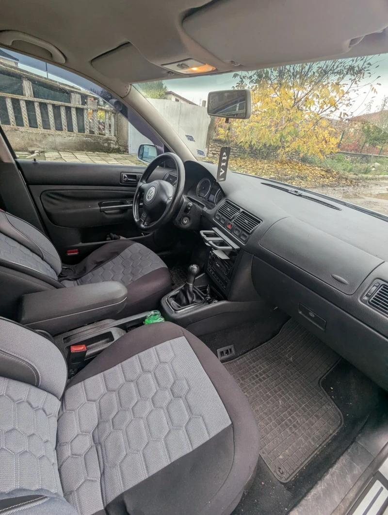 VW Golf, снимка 3 - Автомобили и джипове - 52342618