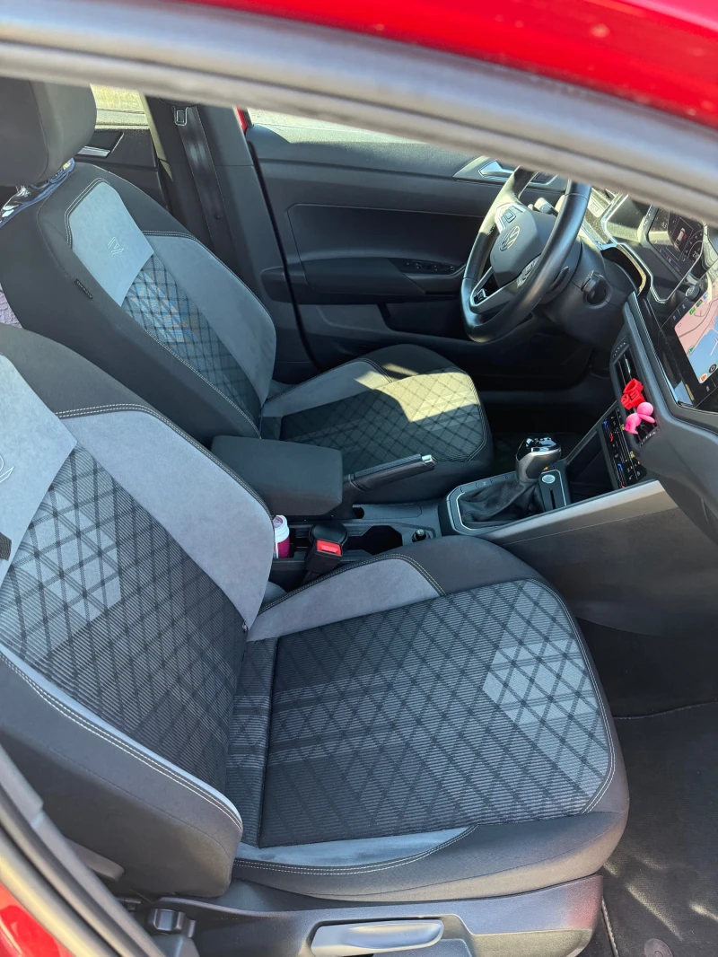VW Taigo R-LINE 1.5 TSI 150hp, снимка 12 - Автомобили и джипове - 53052180