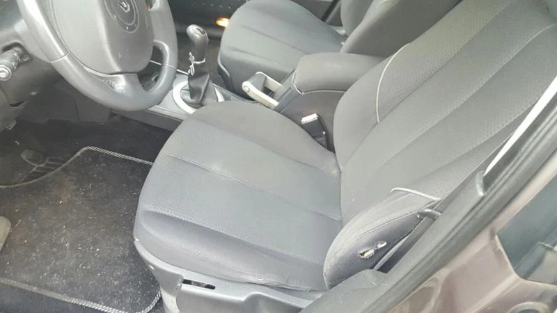 Renault Megane 1.5DCI-НА ЧАСТИ, снимка 6 - Автомобили и джипове - 27553400